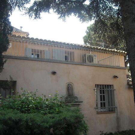 카르팡트라 Maison De Ville Aux Couleurs Provencales. 빌라 외부 사진