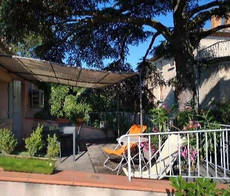 카르팡트라 Maison De Ville Aux Couleurs Provencales. 빌라 외부 사진