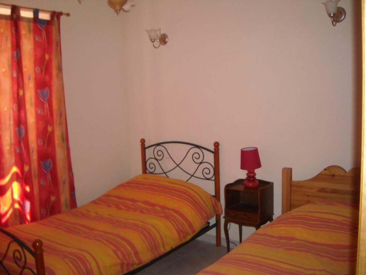 카르팡트라 Maison De Ville Aux Couleurs Provencales. 빌라 외부 사진